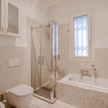 Guesthost - Lingotto Classy Apartamento *