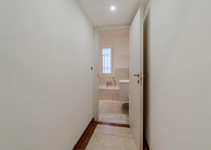 Guesthost - Lingotto Classy Apartamento *