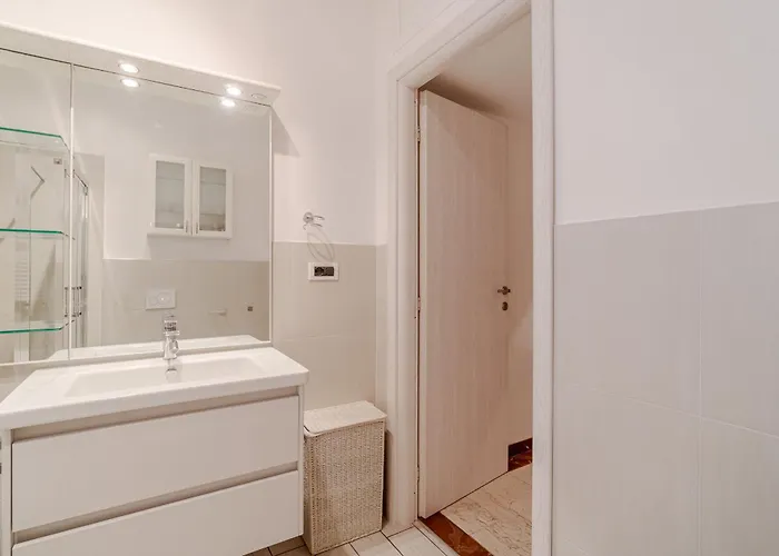 Guesthost - Lingotto Classy *