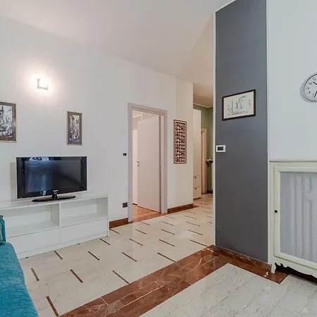 Guesthost - Lingotto Classy *